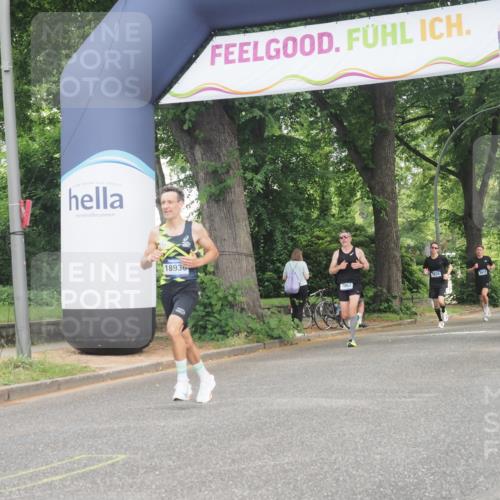 29.06.2025 - hella hamburg halbmarathon KatJ http://msf.ph/oto/8293984 29.06.2025 10:13:17 Zwischen KM18-KM19  meine-sportfotos.de