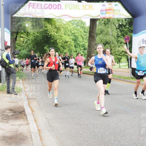 29.06.2025 - hella hamburg halbmarathon MichiJ http://msf.ph/oto/8293994 29.06.2025 10:33:55 Zwischen KM18-KM19 1139, 2270, 3477, 5129, 7204, 7385, 9710, 11936, 12808, 13782, 14200, 17281, 18878 meine-sportfotos.de