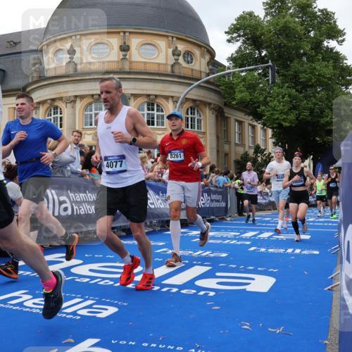 29.06.2025 - hella hamburg halbmarathon Strokosch-Dieckow http://msf.ph/oto/8294079 29.06.2025 10:51:07 Ziel 1366, 1630, 4077, 4404, 4816, 4967, 5600, 6027, 8117, 8261, 8508, 8704, 10508, 10603, 10868, 11512, 11625, 11733, 13008, 13073, 14125, 15480, 17221, 17384, 17530, 17823, 18066 meine-sportfotos.de