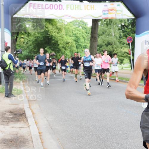 29.06.2025 - hella hamburg halbmarathon MichiJ http://msf.ph/oto/8294232 29.06.2025 10:33:57 Zwischen KM18-KM19 1139, 3477, 5129, 6054, 6700, 7204, 9710, 11773, 11936, 12808, 16513, 17281, 18878 meine-sportfotos.de