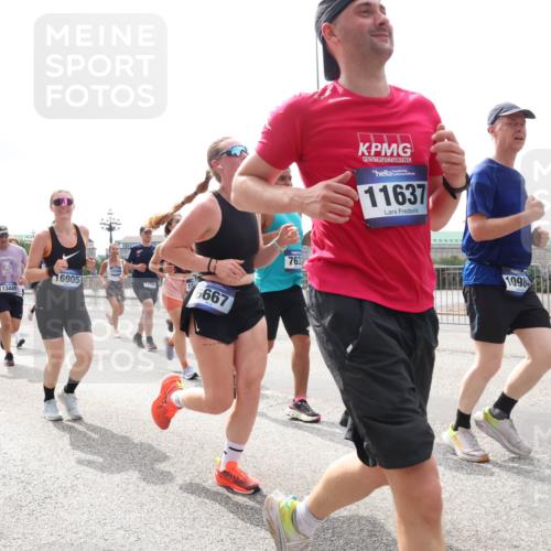 29.06.2025 - hella hamburg halbmarathon Lena Gebhardt http://msf.ph/oto/8294266 29.06.2025 10:36:35 Lombardsbrücke 8498, 16905, 13445, 6667, 763, 11637, 1098, 1008, 1010, 1102, 1118, 1224, 1780, 1835, 1948, 2124, 2552, 2588, 3398, 3404, 3428, 3699, 3741, 3873, 3895, 4084, 4245, 4442, 4618, 4762, 4937, 4996, 5012, 5246, 5427, 5540, 5573, 5666, 5747, 5789, 5809, 5919, 6092, 6093, 6156, 6190, 6417, 6667, 6896, 7086, 7111, 7140, 7275, 7575, 7576, 7632, 7773, 8498, 8499, 8530, 8581, 8936, 8937, 8945, 9115, 9117, 9229, 9295, 9500, 9694, 13265, 15077, 17156, 17807, 18152, 18488 meine-sportfotos.de