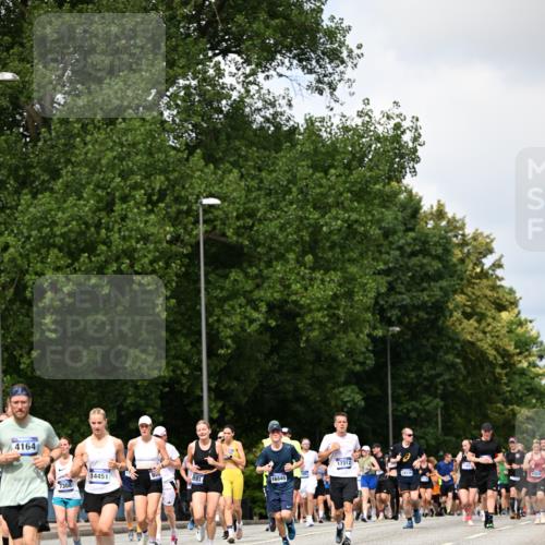 29.06.2025 - hella hamburg halbmarathon Dr. Thomas Lammeyer http://msf.ph/oto/8294289 29.06.2025 10:37:31 Kennedybrücke 1078, 1199, 1324, 1373, 1995, 2085, 2342, 2838, 3341, 3560, 3812, 3871, 4164, 4446, 5180, 5917, 6773, 6999, 7308, 7309, 7705, 8175, 8891, 8993, 9234, 9591, 9750, 9780, 11092 meine-sportfotos.de
