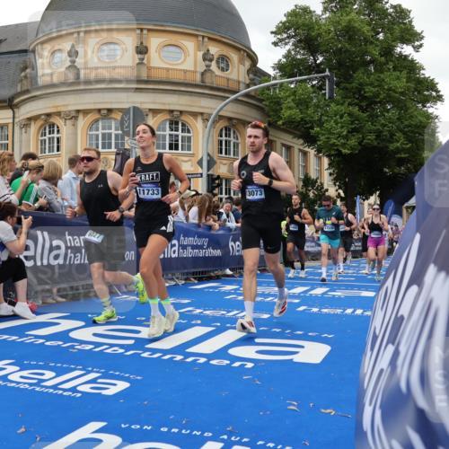 29.06.2025 - hella hamburg halbmarathon Strokosch-Dieckow http://msf.ph/oto/8294358 29.06.2025 10:51:12 Ziel 1366, 1461, 1817, 2636, 2718, 4404, 4814, 4816, 4967, 5600, 6027, 6657, 6776, 8316, 8508, 8930, 9476, 10480, 10667, 10868, 11512, 11625, 11733, 12016, 13073, 14865, 15480, 17384, 17530, 17823, 18019 meine-sportfotos.de
