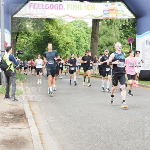 29.06.2025 - hella hamburg halbmarathon MichiJ http://msf.ph/oto/8294363 29.06.2025 10:33:58 Zwischen KM18-KM19 1139, 2367, 3477, 5129, 6054, 6700, 7204, 9710, 11773, 11809, 11936, 12808, 16513, 17674, 18878 meine-sportfotos.de