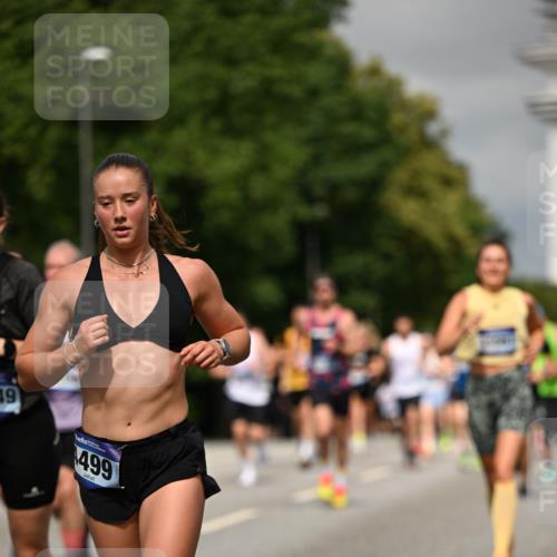 29.06.2025 - hella hamburg halbmarathon Dr. Thomas Lammeyer http://msf.ph/oto/8294382 29.06.2025 10:16:10 Kennedybrücke 1249, 1610, 1785, 1790, 1850, 1851, 2963, 2964, 3182, 3248, 3262, 3746, 3837, 4453, 4499, 5166, 5176, 6822, 6871, 6966, 7370, 8206, 8207, 8971, 9119, 9253, 9254, 9405, 9428, 10685 meine-sportfotos.de