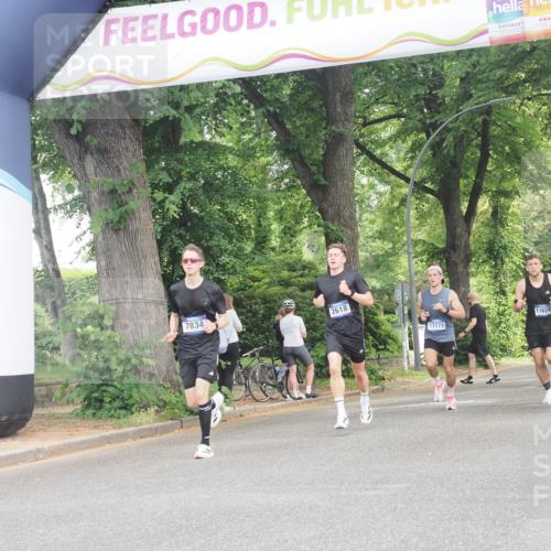 29.06.2025 - hella hamburg halbmarathon KatJ http://msf.ph/oto/8294432 29.06.2025 10:13:20 Zwischen KM18-KM19 7834, 7862 meine-sportfotos.de