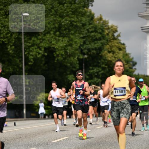 29.06.2025 - hella hamburg halbmarathon Dr. Thomas Lammeyer http://msf.ph/oto/8294459 29.06.2025 10:16:11 Kennedybrücke 1249, 1610, 1785, 1790, 1850, 1851, 2963, 2964, 3182, 3248, 3262, 3746, 3837, 4453, 4499, 5166, 5176, 6822, 6871, 6966, 7370, 7907, 8206, 8207, 8971, 9119, 9253, 9405, 9428, 10685 meine-sportfotos.de