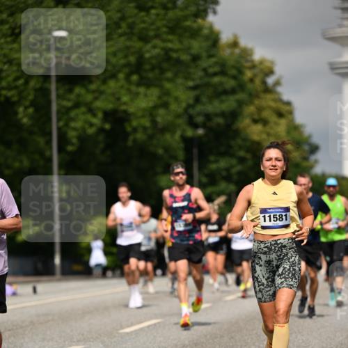29.06.2025 - hella hamburg halbmarathon Dr. Thomas Lammeyer http://msf.ph/oto/8294465 29.06.2025 10:16:11 Kennedybrücke 1249, 1610, 1785, 1790, 1850, 1851, 2963, 2964, 3182, 3248, 3262, 3746, 3837, 4453, 4499, 5166, 5176, 6822, 6871, 6966, 7370, 7907, 8206, 8207, 8971, 9119, 9253, 9405, 9428, 10685 meine-sportfotos.de