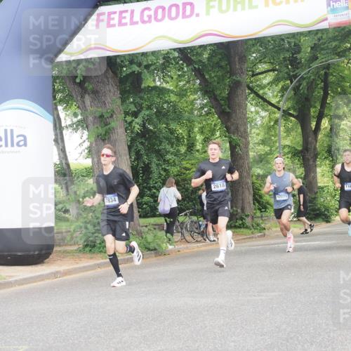 29.06.2025 - hella hamburg halbmarathon KatJ http://msf.ph/oto/8294584 29.06.2025 10:13:21 Zwischen KM18-KM19 2618, 7834, 7862 meine-sportfotos.de
