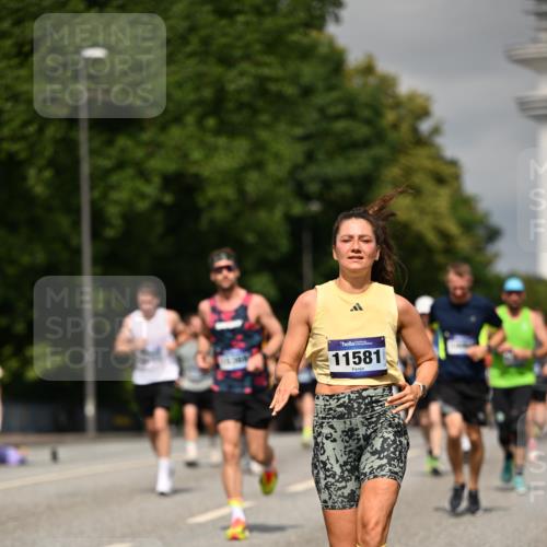 29.06.2025 - hella hamburg halbmarathon Dr. Thomas Lammeyer http://msf.ph/oto/8294649 29.06.2025 10:16:12 Kennedybrücke 1249, 1610, 1785, 1790, 1850, 1851, 2963, 2964, 3182, 3248, 3262, 3746, 4453, 4499, 5166, 5176, 6822, 6871, 6966, 7907, 8206, 8207, 8971, 9119, 9253, 9405, 9428, 10685 meine-sportfotos.de