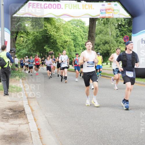 29.06.2025 - hella hamburg halbmarathon MichiJ http://msf.ph/oto/8294720 29.06.2025 10:34:01 Zwischen KM18-KM19 1139, 2048, 2367, 3186, 5129, 6054, 6373, 6700, 9710, 11773, 11809, 11936, 12084, 15133, 15636, 16513, 16624, 17499, 17674, 18878 meine-sportfotos.de