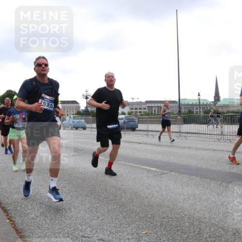 29.06.2025 - hella hamburg halbmarathon Lena Gebhardt http://msf.ph/oto/8294743 29.06.2025 10:46:46 Lombardsbrücke 1073, 1286, 1363, 1371, 1375, 1429, 1465, 1593, 1608, 1720, 1837, 1961, 1999, 2162, 2211, 2320, 2327, 2500, 2556, 2665, 2697, 2981, 3277, 3406, 3407, 3469, 3734, 3823, 4202, 4296, 4342, 4355, 4448, 4604, 5111, 5114, 5700, 5796, 5953, 6068, 6124, 6161, 6485, 6496, 6740, 7303, 7364, 7368, 7374, 7412, 7767, 7827, 8477, 8486, 8551, 8553, 8684, 8700, 8967, 9691, 10153, 10230, 12333, 12522, 13969, 14261, 15852, 16882, 16987 meine-sportfotos.de