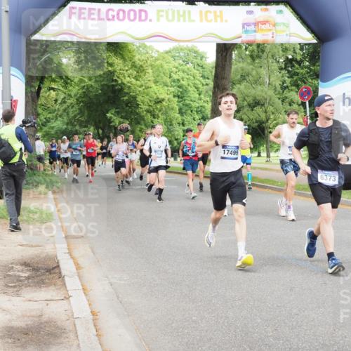 29.06.2025 - hella hamburg halbmarathon MichiJ http://msf.ph/oto/8294760 29.06.2025 10:34:01 Zwischen KM18-KM19 1139, 2048, 2367, 3186, 5129, 6054, 6373, 6700, 9710, 11773, 11809, 11936, 12084, 15133, 15636, 16513, 16624, 17499, 17674, 18878 meine-sportfotos.de