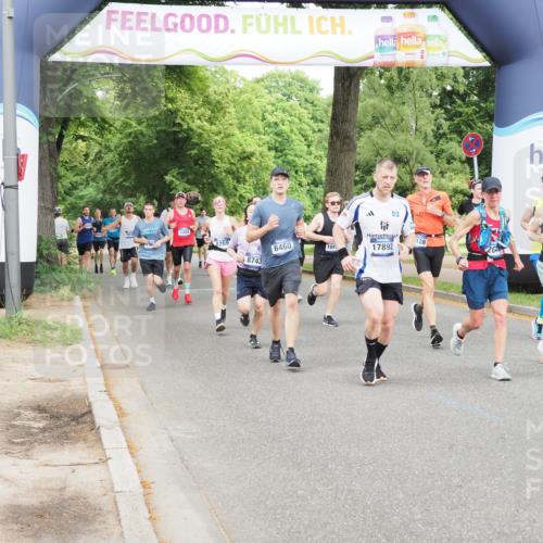 29.06.2025 - hella hamburg halbmarathon MichiJ http://msf.ph/oto/8294907 29.06.2025 10:34:03 Zwischen KM18-KM19 1759, 2048, 2367, 3186, 6054, 6071, 6290, 6373, 6460, 6700, 8269, 8743, 11773, 11809, 12084, 15133, 15636, 16513, 16624, 17499, 17674, 17892, 18878, 18970 meine-sportfotos.de