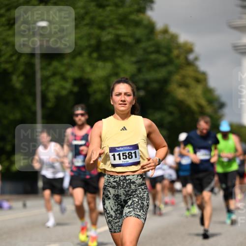 29.06.2025 - hella hamburg halbmarathon Dr. Thomas Lammeyer http://msf.ph/oto/8295026 29.06.2025 10:16:12 Kennedybrücke 1249, 1610, 1785, 1790, 1850, 1851, 2963, 2964, 3182, 3248, 3262, 3746, 4453, 4499, 5166, 5176, 6822, 6871, 6966, 7907, 8206, 8207, 8971, 9119, 9253, 9405, 9428, 10685 meine-sportfotos.de