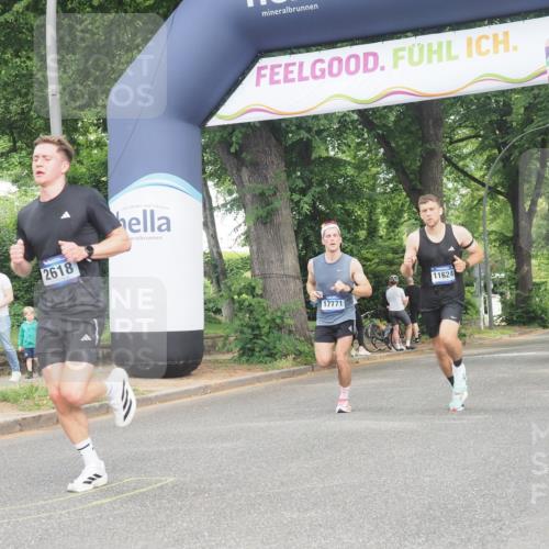 29.06.2025 - hella hamburg halbmarathon KatJ http://msf.ph/oto/8295055 29.06.2025 10:13:23 Zwischen KM18-KM19 2618, 7834, 7862 meine-sportfotos.de