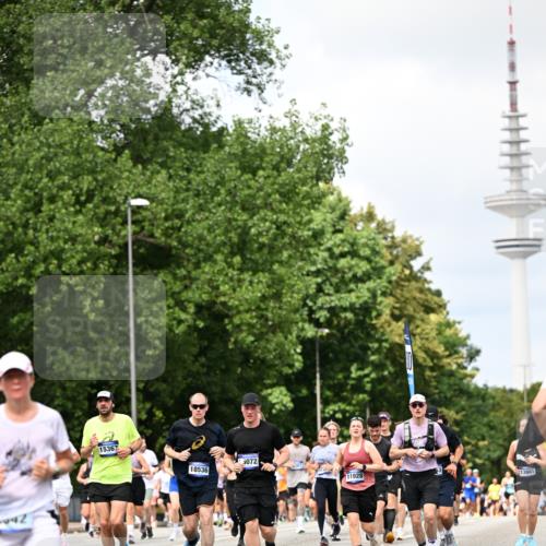 29.06.2025 - hella hamburg halbmarathon Dr. Thomas Lammeyer http://msf.ph/oto/8295058 29.06.2025 10:37:39 Kennedybrücke 1324, 1896, 1995, 2085, 2342, 2776, 3341, 3560, 3812, 3871, 4164, 4361, 4433, 4449, 5075, 5180, 5561, 5584, 5917, 6773, 6999, 7308, 7309, 7705, 8620, 8891, 8993, 9234, 9258, 9438, 9591, 9706, 9750, 9799, 10800, 11092, 11111, 11260 meine-sportfotos.de