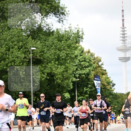 29.06.2025 - hella hamburg halbmarathon Dr. Thomas Lammeyer http://msf.ph/oto/8295110 29.06.2025 10:37:39 Kennedybrücke 1324, 1896, 1995, 2085, 2342, 2776, 3341, 3560, 3812, 3871, 4164, 4361, 4433, 4449, 5075, 5180, 5561, 5584, 5917, 6773, 6999, 7308, 7309, 7705, 8620, 8891, 8993, 9234, 9258, 9438, 9591, 9706, 9750, 9799, 10800, 11092, 11111, 11260 meine-sportfotos.de