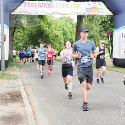 29.06.2025 - hella hamburg halbmarathon MichiJ http://msf.ph/oto/8295149 29.06.2025 10:34:04 Zwischen KM18-KM19 1759, 2048, 2367, 3186, 6054, 6071, 6290, 6373, 6460, 6700, 8269, 8743, 10792, 11773, 11809, 12084, 15133, 15636, 16513, 16624, 17499, 17674, 17892, 18970, 19128 meine-sportfotos.de
