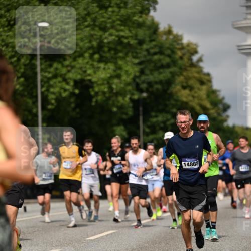 29.06.2025 - hella hamburg halbmarathon Dr. Thomas Lammeyer http://msf.ph/oto/8295163 29.06.2025 10:16:14 Kennedybrücke 1249, 1610, 1785, 1850, 1851, 2963, 2964, 3182, 3248, 3262, 3746, 4453, 4499, 5150, 5166, 5176, 6822, 6871, 6966, 7907, 8206, 8207, 8971, 9119, 9253, 9405, 9428, 10685 meine-sportfotos.de