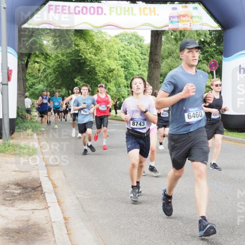 29.06.2025 - hella hamburg halbmarathon MichiJ http://msf.ph/oto/8295173 29.06.2025 10:34:05 Zwischen KM18-KM19 1759, 2048, 2367, 3186, 6054, 6071, 6290, 6373, 6460, 6700, 8023, 8269, 8743, 10792, 11809, 12084, 15133, 15636, 16513, 16624, 17499, 17674, 17892, 18970, 19128 meine-sportfotos.de