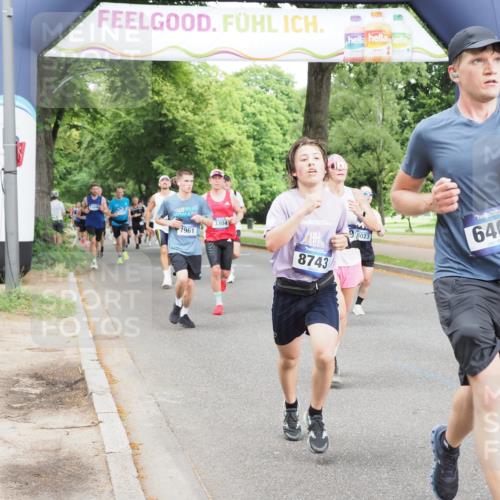 29.06.2025 - hella hamburg halbmarathon MichiJ http://msf.ph/oto/8295191 29.06.2025 10:34:05 Zwischen KM18-KM19 1759, 2048, 2367, 3186, 6054, 6071, 6290, 6373, 6460, 6700, 8023, 8269, 8743, 10792, 11809, 12084, 15133, 15636, 16513, 16624, 17499, 17674, 17892, 18970, 19128 meine-sportfotos.de