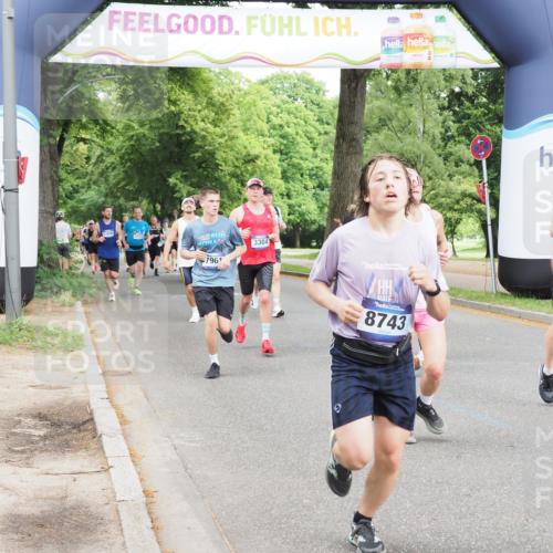 29.06.2025 - hella hamburg halbmarathon MichiJ http://msf.ph/oto/8295205 29.06.2025 10:34:05 Zwischen KM18-KM19 1759, 2048, 2367, 3186, 6054, 6071, 6290, 6373, 6460, 6700, 8023, 8269, 8743, 10792, 11809, 12084, 15133, 15636, 16513, 16624, 17499, 17674, 17892, 18970, 19128 meine-sportfotos.de