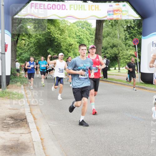 29.06.2025 - hella hamburg halbmarathon MichiJ http://msf.ph/oto/8295258 29.06.2025 10:34:06 Zwischen KM18-KM19 1012, 1759, 2048, 2367, 3186, 3304, 6071, 6290, 6373, 6460, 7961, 8023, 8269, 8743, 9232, 10792, 11809, 12084, 15133, 15636, 16624, 17499, 17674, 17892, 18970, 19128 meine-sportfotos.de