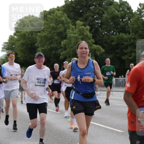 29.06.2025 - hella hamburg halbmarathon Jannik Wohlers http://msf.ph/oto/8295315 29.06.2025 10:36:40 Lombardsbrücke 1253, 1339, 1488, 1490, 1597, 1952, 1954, 2031, 2072, 2104, 2272, 2480, 3127, 3165, 3714, 3895, 4347, 4733, 5224, 5538, 5640, 5786, 6172, 6359, 6584, 6804, 7202, 7707, 8007, 8257, 8258, 8315, 8758, 9054, 9055, 10862, 10931, 11246, 11831, 11843, 12087, 12103, 12184, 12218, 12302, 12463, 12532, 13165, 13695, 13970, 13971, 14202, 14396, 14779, 14915, 15106, 15353, 15475, 15907, 16192, 16304, 16309, 16782, 16885, 17388, 17504, 17591, 17687, 17688, 17794, 18578 meine-sportfotos.de