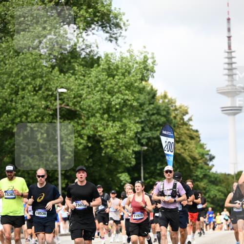 29.06.2025 - hella hamburg halbmarathon Dr. Thomas Lammeyer http://msf.ph/oto/8295474 29.06.2025 10:37:41 Kennedybrücke 1324, 1896, 1995, 2085, 2342, 2526, 2776, 3341, 3812, 3871, 4164, 4361, 4433, 4449, 4807, 5075, 5180, 5561, 5584, 5917, 6773, 6999, 7308, 7309, 7705, 8620, 8891, 9234, 9258, 9438, 9591, 9706, 9750, 9799, 9995, 10800, 11092, 11111, 11260 meine-sportfotos.de
