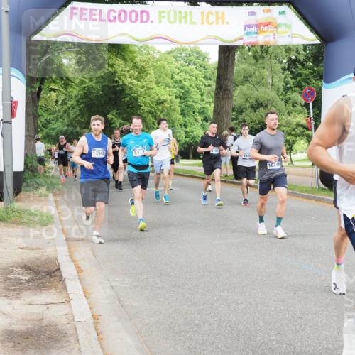 29.06.2025 - hella hamburg halbmarathon MichiJ http://msf.ph/oto/8295513 29.06.2025 10:34:09 Zwischen KM18-KM19 1012, 1759, 2048, 2189, 3304, 4949, 5472, 6071, 6290, 6460, 7961, 8023, 8269, 8743, 9232, 10792, 13940, 17499, 17892, 18346, 18970, 19128 meine-sportfotos.de