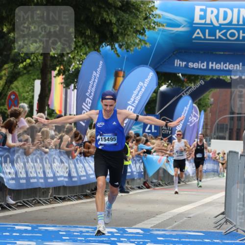 29.06.2025 - hella hamburg halbmarathon Strokosch-Dieckow http://msf.ph/oto/8295696 29.06.2025 10:18:40 Ziel 15495 meine-sportfotos.de