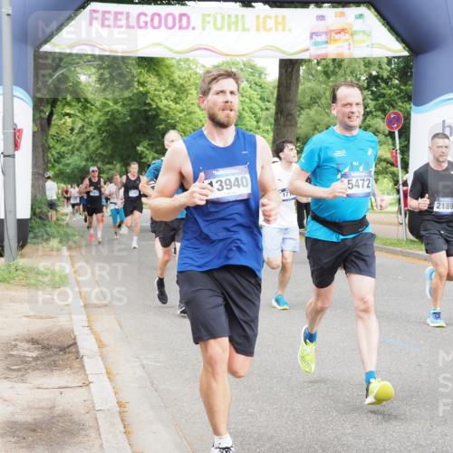 29.06.2025 - hella hamburg halbmarathon MichiJ http://msf.ph/oto/8295718 29.06.2025 10:34:11 Zwischen KM18-KM19 1012, 2189, 3304, 4091, 4237, 4949, 5472, 6290, 6460, 7961, 8023, 8269, 9232, 10792, 13940, 14034, 14911, 17190, 18346, 19128 meine-sportfotos.de