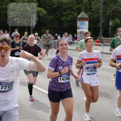 29.06.2025 - hella hamburg halbmarathon Jannik Wohlers http://msf.ph/oto/8295760 29.06.2025 10:36:43 Lombardsbrücke 1022, 1339, 1488, 1490, 1597, 2031, 2072, 2104, 2272, 2480, 3127, 3165, 3714, 4347, 4733, 5224, 5538, 5640, 5786, 6172, 6584, 6804, 7202, 7707, 8007, 8257, 8258, 8315, 8758, 9054, 9055, 10762, 10862, 10931, 11246, 11843, 12087, 12103, 12184, 12218, 12463, 12532, 13695, 13783, 13970, 13971, 14202, 14343, 14396, 14779, 14915, 15106, 15353, 15475, 15907, 16192, 16304, 16782, 16885, 17388, 17504, 17591, 17687, 17688, 17794, 18578 meine-sportfotos.de