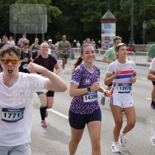 29.06.2025 - hella hamburg halbmarathon Jannik Wohlers http://msf.ph/oto/8295797 29.06.2025 10:36:43 Lombardsbrücke 1022, 1339, 1488, 1490, 1597, 2031, 2072, 2104, 2272, 2480, 3127, 3165, 3714, 4347, 4733, 5224, 5538, 5640, 5786, 6172, 6584, 6804, 7202, 7707, 8007, 8257, 8258, 8315, 8758, 9054, 9055, 10762, 10862, 10931, 11246, 11843, 12087, 12103, 12184, 12218, 12463, 12532, 13695, 13783, 13970, 13971, 14202, 14343, 14396, 14779, 14915, 15106, 15353, 15475, 15907, 16192, 16304, 16782, 16885, 17388, 17504, 17591, 17687, 17688, 17794, 18578 meine-sportfotos.de