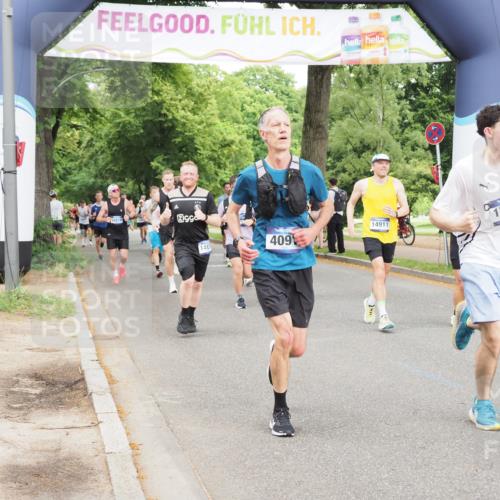 29.06.2025 - hella hamburg halbmarathon MichiJ http://msf.ph/oto/8295836 29.06.2025 10:34:12 Zwischen KM18-KM19 1012, 2189, 3304, 4091, 4237, 4949, 5472, 6388, 7961, 8023, 9232, 10792, 13940, 14034, 14804, 14911, 17190, 18346, 19128 meine-sportfotos.de