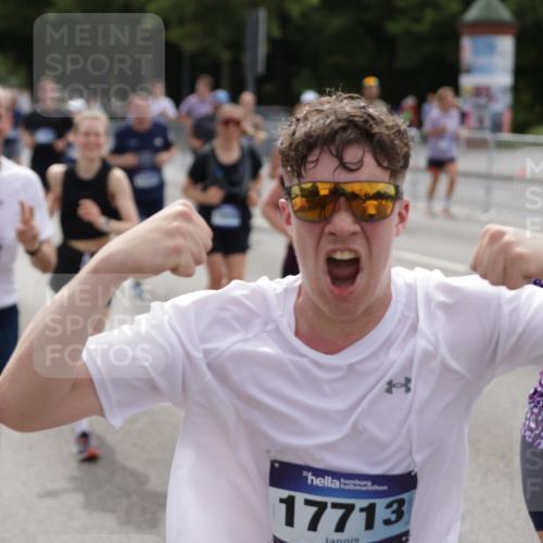 29.06.2025 - hella hamburg halbmarathon Jannik Wohlers http://msf.ph/oto/8295883 29.06.2025 10:36:43 Lombardsbrücke 1022, 1339, 1488, 1490, 1597, 2031, 2072, 2104, 2272, 2480, 3127, 3165, 3714, 4347, 4733, 5224, 5538, 5640, 5786, 6172, 6584, 6804, 7202, 7707, 8007, 8257, 8258, 8315, 8758, 9054, 9055, 10762, 10862, 10931, 11246, 11843, 12087, 12103, 12184, 12218, 12463, 12532, 13695, 13783, 13970, 13971, 14202, 14343, 14396, 14779, 14915, 15106, 15353, 15475, 15907, 16192, 16304, 16782, 16885, 17388, 17504, 17591, 17687, 17688, 17794, 18578 meine-sportfotos.de