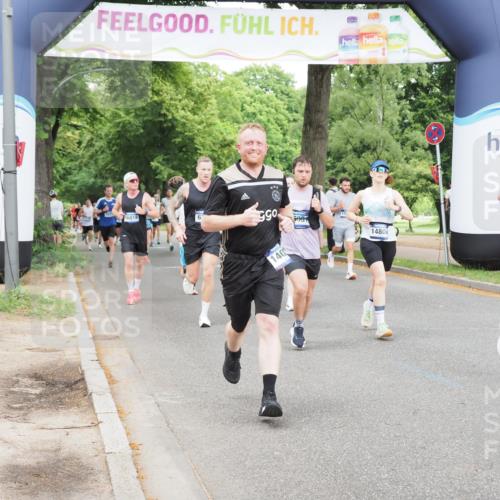 29.06.2025 - hella hamburg halbmarathon MichiJ http://msf.ph/oto/8295921 29.06.2025 10:34:13 Zwischen KM18-KM19 1012, 2189, 2842, 3304, 4091, 4237, 4345, 4949, 5472, 6388, 7961, 8023, 9232, 13940, 14034, 14804, 14911, 15206, 16081, 17190, 18346 meine-sportfotos.de