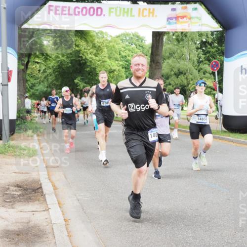 29.06.2025 - hella hamburg halbmarathon MichiJ http://msf.ph/oto/8295978 29.06.2025 10:34:13 Zwischen KM18-KM19 1012, 2189, 2842, 3304, 4091, 4237, 4345, 4949, 5472, 6388, 7961, 8023, 9232, 13940, 14034, 14804, 14911, 15206, 16081, 17190, 18346 meine-sportfotos.de
