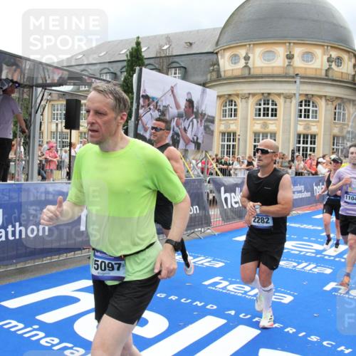 29.06.2025 - hella hamburg halbmarathon Michael Strokosch http://msf.ph/oto/8295989 29.06.2025 10:57:02 Ziel 1485, 2282, 2759, 4299, 5033, 8669, 11043, 11143, 11212, 11638, 14678, 15097, 16470, 16620, 18719, 19091 meine-sportfotos.de