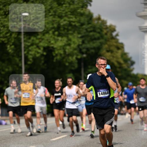 29.06.2025 - hella hamburg halbmarathon Dr. Thomas Lammeyer http://msf.ph/oto/8296086 29.06.2025 10:16:15 Kennedybrücke 1249, 1610, 1785, 1850, 1851, 2963, 2964, 3182, 3248, 3262, 3746, 4453, 4499, 5150, 5166, 5176, 6822, 6871, 6966, 7907, 8206, 8207, 8971, 9119, 9253, 9405, 9428, 10402, 10685 meine-sportfotos.de