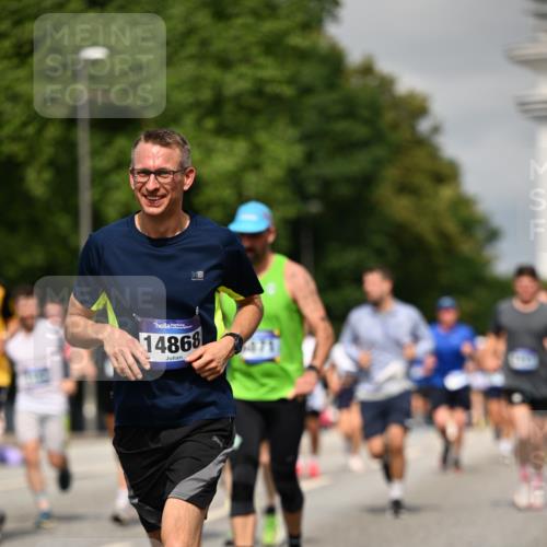 29.06.2025 - hella hamburg halbmarathon Dr. Thomas Lammeyer http://msf.ph/oto/8296181 29.06.2025 10:16:16 Kennedybrücke 1249, 1610, 1785, 1850, 1851, 2963, 2964, 3182, 3248, 3262, 3746, 4453, 4499, 5150, 5166, 5176, 6822, 6871, 6966, 7907, 8206, 8207, 8971, 9119, 9253, 9405, 9428, 10402, 10685 meine-sportfotos.de