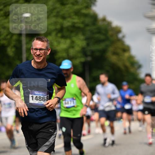 29.06.2025 - hella hamburg halbmarathon Dr. Thomas Lammeyer http://msf.ph/oto/8296187 29.06.2025 10:16:16 Kennedybrücke 1249, 1610, 1785, 1850, 1851, 2963, 2964, 3182, 3248, 3262, 3746, 4453, 4499, 5150, 5166, 5176, 6822, 6871, 6966, 7907, 8206, 8207, 8971, 9119, 9253, 9405, 9428, 10402, 10685 meine-sportfotos.de