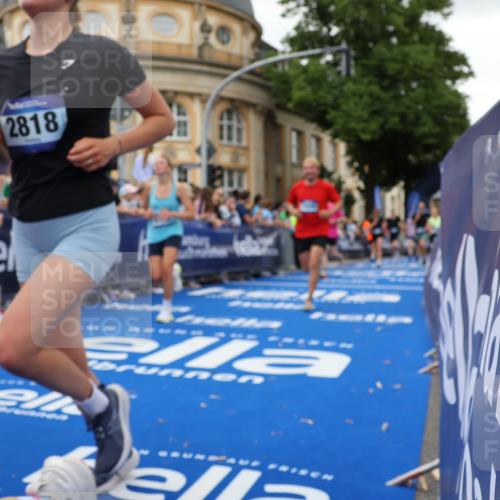 29.06.2025 - hella hamburg halbmarathon Strokosch-Dieckow http://msf.ph/oto/8296278 29.06.2025 10:51:56 Ziel 2818, 2823, 2880, 4033, 4297, 5102, 5336, 6390, 7130, 7409, 7724, 8413, 8856, 8977, 9793, 9959, 10057, 13799, 15356, 15506, 15690, 16179, 17815, 17962, 17978, 18869, 19137 meine-sportfotos.de