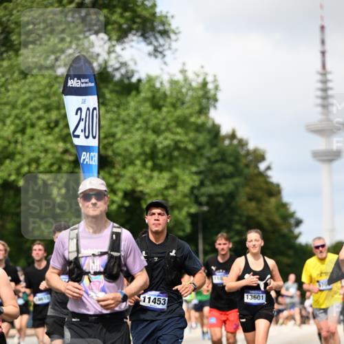 29.06.2025 - hella hamburg halbmarathon Dr. Thomas Lammeyer http://msf.ph/oto/8296360 29.06.2025 10:37:45 Kennedybrücke 1189, 1275, 1896, 1995, 2085, 2342, 2526, 2776, 3812, 4164, 4361, 4433, 4449, 4807, 5075, 5141, 5180, 5557, 5561, 5584, 5821, 5822, 6773, 6956, 6999, 7308, 7309, 7633, 7705, 8157, 8383, 8620, 8891, 9234, 9258, 9438, 9591, 9706, 9799, 9995, 10800, 11092, 11111, 11237, 11260 meine-sportfotos.de
