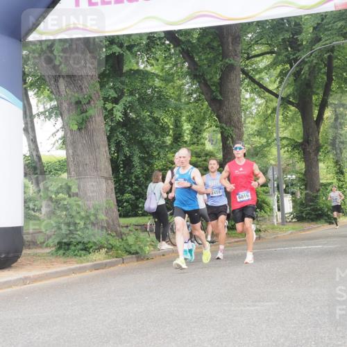 29.06.2025 - hella hamburg halbmarathon KatJ http://msf.ph/oto/8296401 29.06.2025 10:13:34 Zwischen KM18-KM19 6699 meine-sportfotos.de