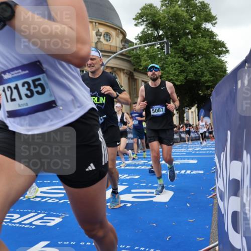 29.06.2025 - hella hamburg halbmarathon Strokosch-Dieckow http://msf.ph/oto/8296910 29.06.2025 10:52:15 Ziel 2397, 4140, 4419, 4587, 4837, 5032, 5087, 5482, 6164, 6897, 7896, 9074, 9082, 12135, 13211, 13707, 13726, 14248, 14300, 15275, 15446, 16003, 16320, 16591, 17033, 17130, 17773, 18475 meine-sportfotos.de