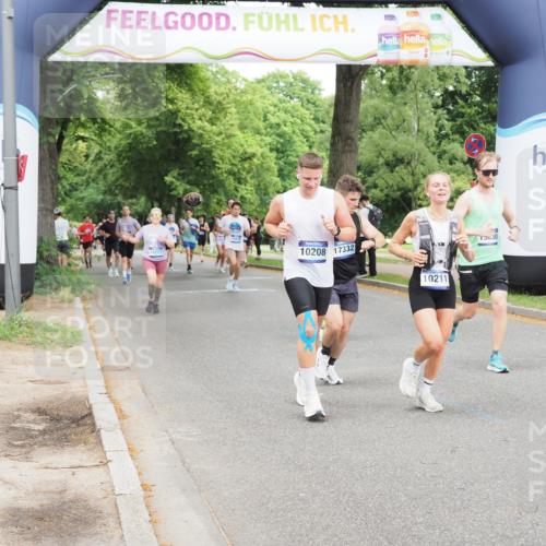 29.06.2025 - hella hamburg halbmarathon MichiJ http://msf.ph/oto/8297234 29.06.2025 10:34:22 Zwischen KM18-KM19 1070, 2623, 6532, 7056, 8564, 8577, 10208, 10211, 11094, 11125, 12277, 13630, 15563, 15900, 16819, 17332, 18211 meine-sportfotos.de