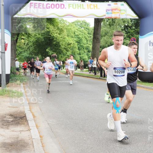 29.06.2025 - hella hamburg halbmarathon MichiJ http://msf.ph/oto/8297337 29.06.2025 10:34:22 Zwischen KM18-KM19 1070, 2623, 6532, 7056, 8564, 8577, 10208, 10211, 11094, 11125, 12277, 13630, 15563, 15900, 16819, 17332, 18211 meine-sportfotos.de