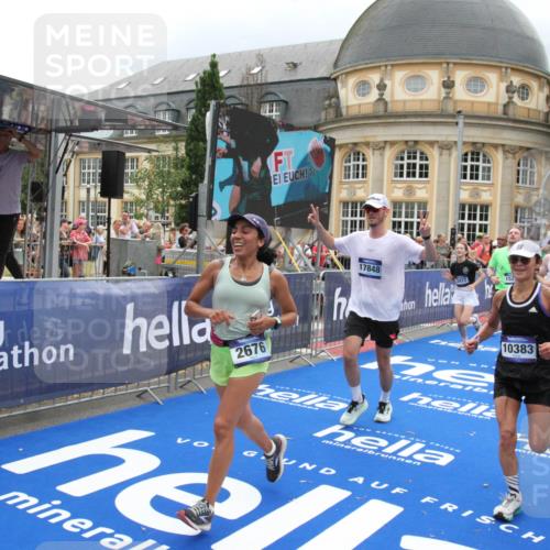 29.06.2025 - hella hamburg halbmarathon Michael Strokosch http://msf.ph/oto/8297537 29.06.2025 10:57:21 Ziel 1877, 2417, 2676, 4940, 5926, 6272, 8585, 9450, 9577, 9934, 10383, 11590, 12014, 12590, 13664, 13750, 15110, 15229, 15664, 16625, 17660, 17779, 17848, 17993, 19184 meine-sportfotos.de